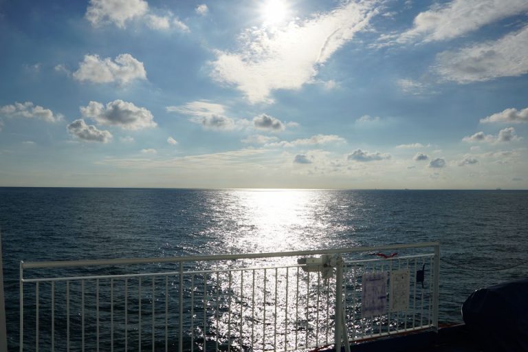 Schauer und Sonnendeck